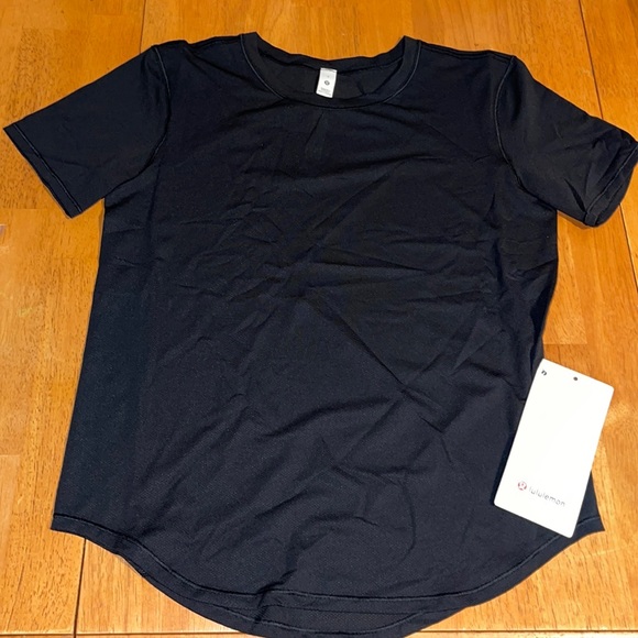 Lululemon High Neck Run and Train Tee - Picture 1 of 3